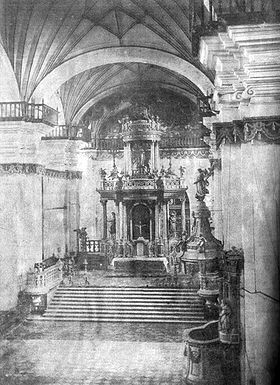 Catedral 3 Presbiterio 1.jpg